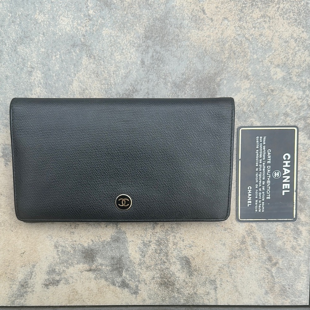 CHANEL Classic Black Leather Wallet